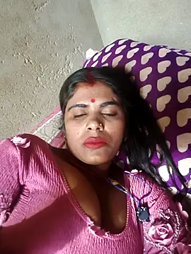 Sexy Rajkumari123 online show from April 10, 10:55 am