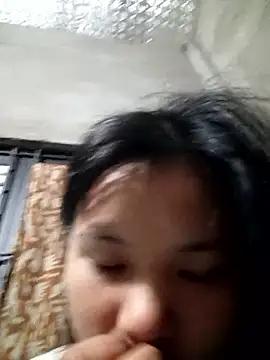 Snapshot of kat2026 chatting on December 14, 11:21 pm kat2026 online show from December 14, 11:21 pm