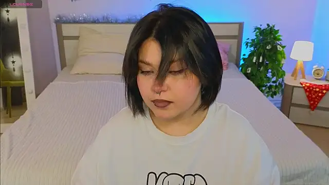 Snapshot of Choee_Bliss chatting on December 14, 10:32 am Choee Bliss online show from December 14, 10:32 am