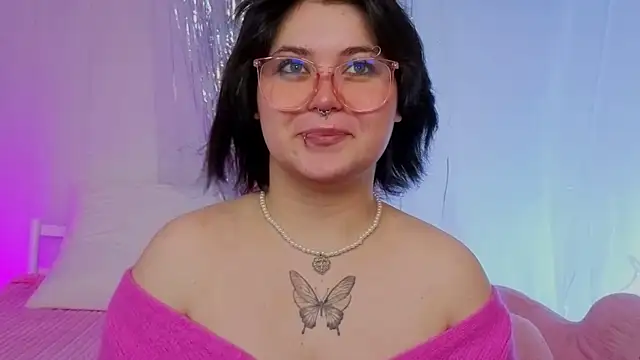 Snapshot of Choee_Bliss chatting on December 15, 8:53 am Choee Bliss online show from December 15, 8:53 am