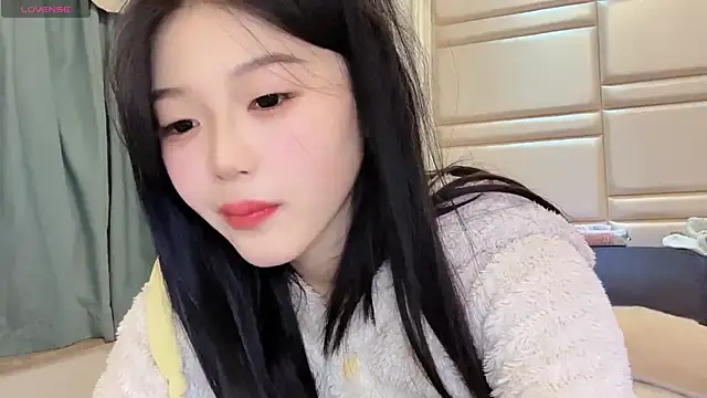 xiaoxia999 online show from February 9, 1:09 pm