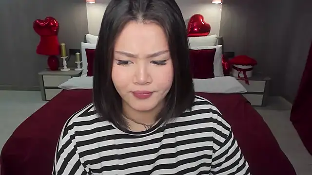 Brunette Charm online show from February 25, 10:59 am