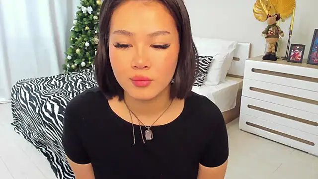 Brunette Charm online show from December 18, 11:14 am