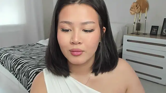 Brunette Charm online show from March 24, 11:21 am