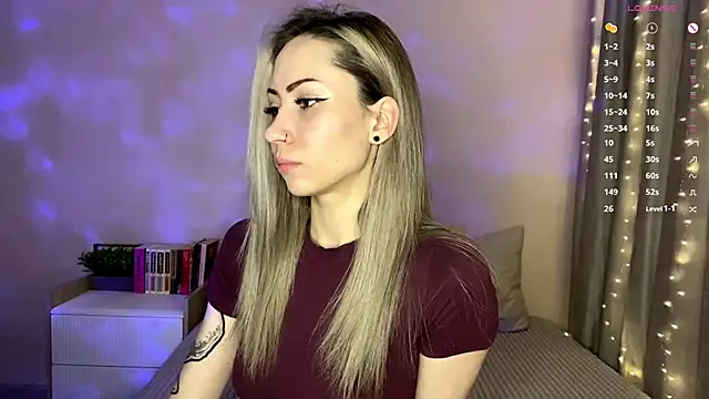 sun under skyy online show from March 12, 2:17 am