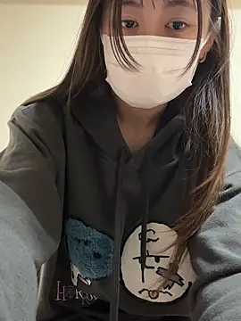 shuka-xoxo online show from January 18, 4:10 pm