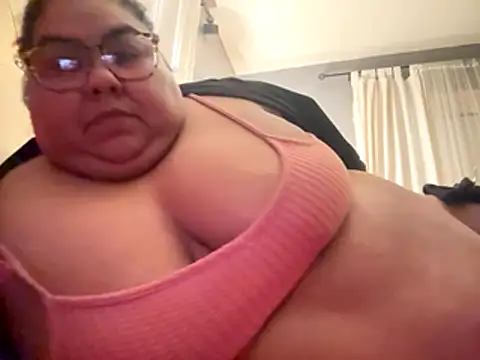 Sexybbwqueen online show from December 18, 10:30 am