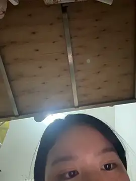 Snapshot of Kawaii-P chatting on December 17, 12:21 pm Kawaii-P online show from December 17, 12:21 pm