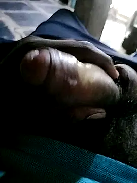 Snapshot of loki-king-143 chatting on December 14, 6:52 am loki-king-143 online show from December 14, 6:52 am