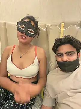 Cutie Seema online show from May 31, 7:03 pm