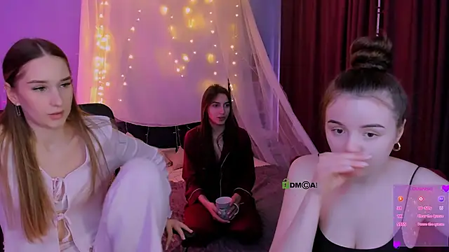 mila firee online show from April 14, 9:03 am