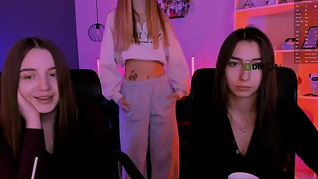 mila firee online show from April 8, 8:27 am