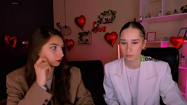 mila firee online show from February 20, 9:33 am