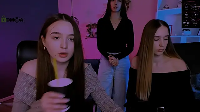 mila firee online show from March 27, 10:05 am