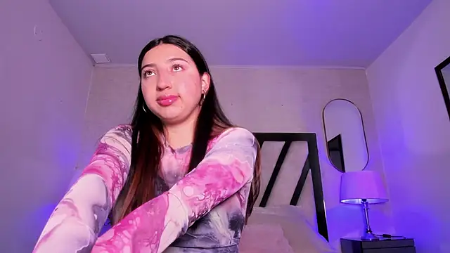 Snapshot of ivyy_blue1 chatting on December 16, 3:55 am ivyy blue1 online show from December 16, 3:55 am