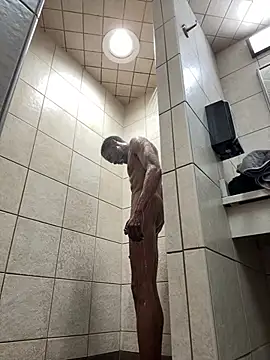 Snapshot of Pleasure_Overlord chatting on February 14, 12:22 am Pleasure Overlord online show from February 14, 12:22 am