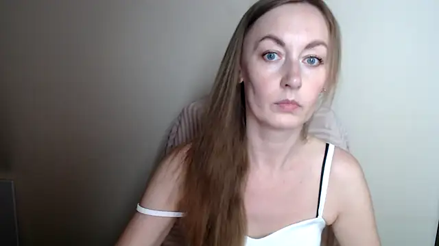 Snapshot of LiaSeass_ chatting on June 21, 11:38 am LiaSeass online show from June 21, 11:38 am