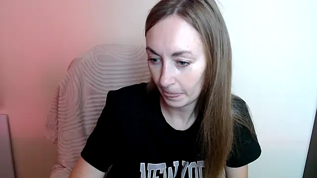 Snapshot of LiaSeass_ chatting on July 2, 11:05 am LiaSeass online show from July 2, 11:05 am