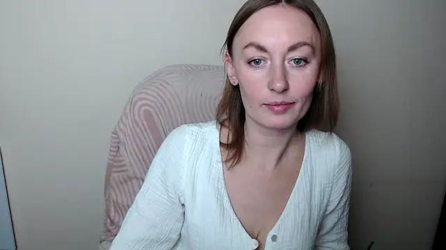 LiaSeass  online show from February 20, 1:46 pm