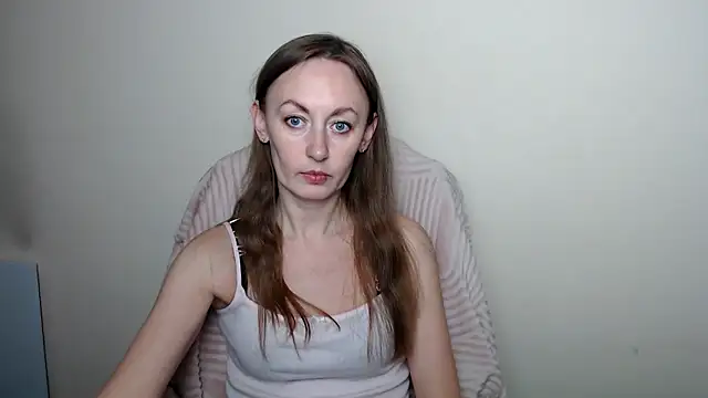 LiaSeass  online show from April 24, 12:51 pm