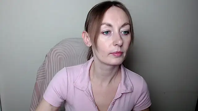 LiaSeass  online show from March 8, 12:41 pm