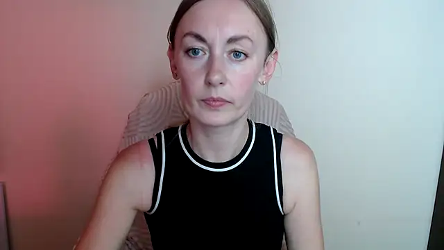 Snapshot of LiaSeass_ chatting on July 1, 12:27 pm LiaSeass online show from July 1, 12:27 pm