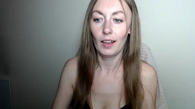 LiaSeass  online show from May 25, 12:04 pm