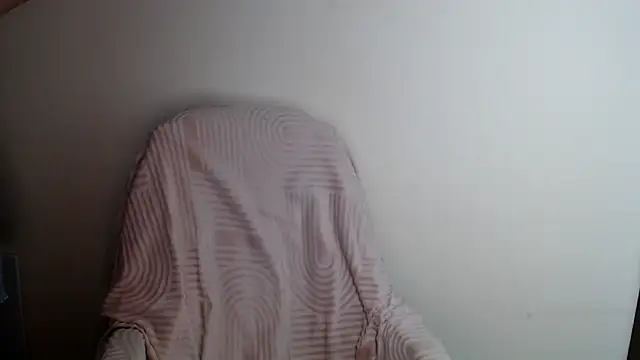Snapshot of LiaSeass_ chatting on June 15, 12:27 pm LiaSeass online show from June 15, 12:27 pm