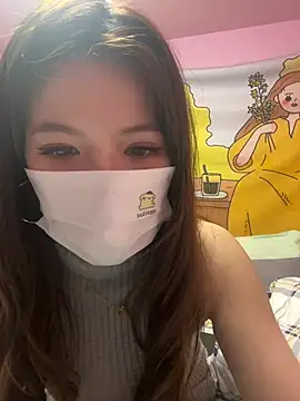 Snapshot of Momochen8839 chatting on February 25, 2:50 pm Momochen8839 online show from February 25, 2:50 pm