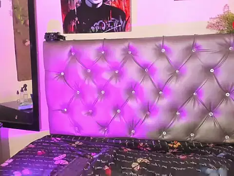 IvyKarter online show from May 15, 12:58 pm