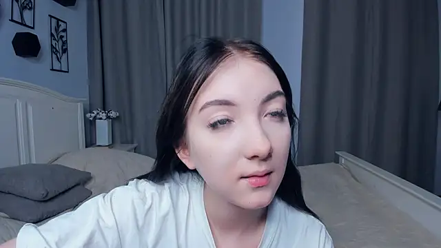 Snapshot of JanettVeld chatting on December 15, 10:10 am JanettVeld online show from December 15, 10:10 am