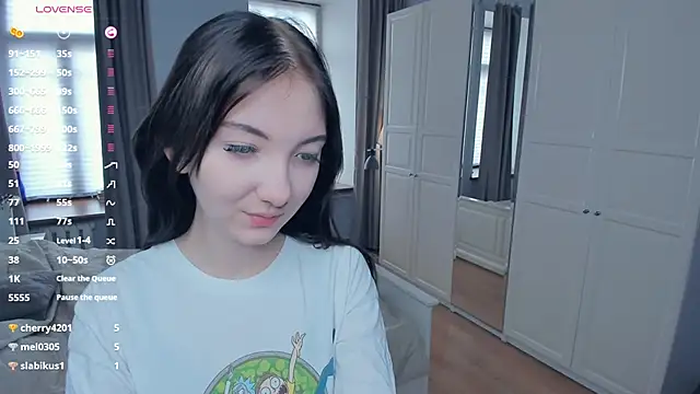 Snapshot of JanettVeld chatting on December 14, 9:04 am JanettVeld online show from December 14, 9:04 am