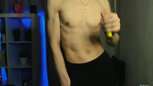 Snapshot of tommy_cabrio chatting on December 15, 3:51 pm tommy cabrio online show from December 15, 3:51 pm