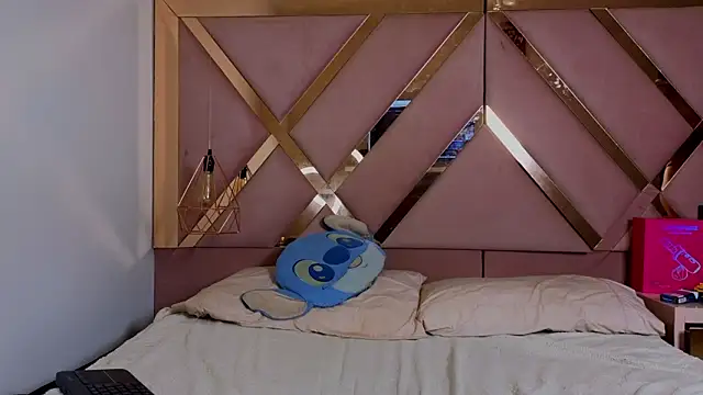 Stephanny Blush online show from February 11, 5:13 pm