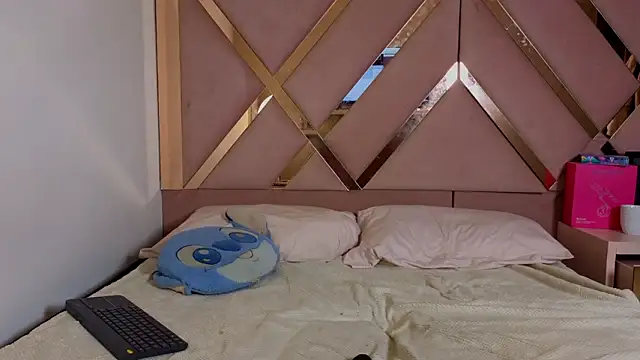 Stephanny Blush online show from March 14, 6:03 pm