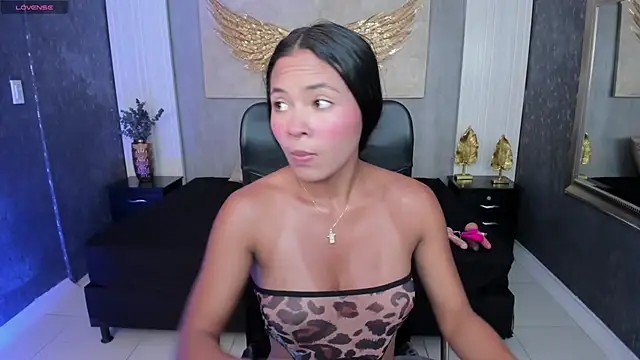 ariaa belle online show from April 10, 7:10 pm