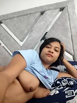 DAFNNEE HOT online show from April 14, 3:50 pm