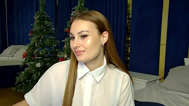 Snapshot of NoraFoxes chatting on December 16, 6:23 pm NoraFoxes online show from December 16, 6:23 pm