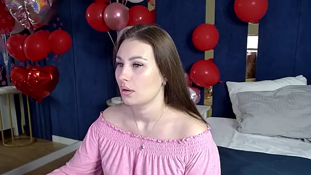 Snapshot of NoraFoxes chatting on February 19, 5:26 am NoraFoxes online show from February 19, 5:26 am