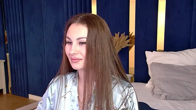 Snapshot of NoraFoxes chatting on February 11, 5:29 am NoraFoxes online show from February 11, 5:29 am