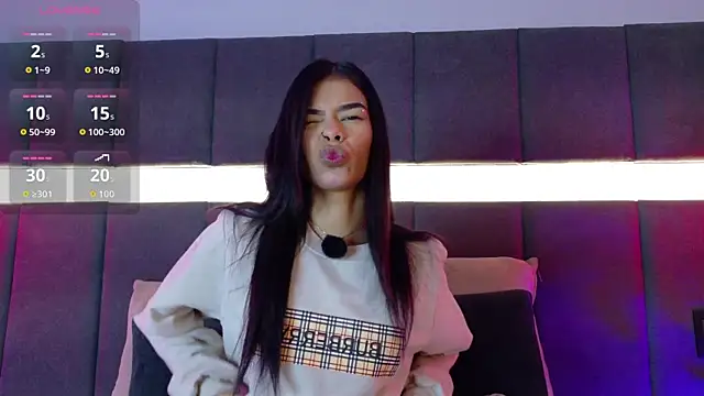 Snapshot of luna_blannco chatting on December 15, 11:38 am luna blannco online show from December 15, 11:38 am