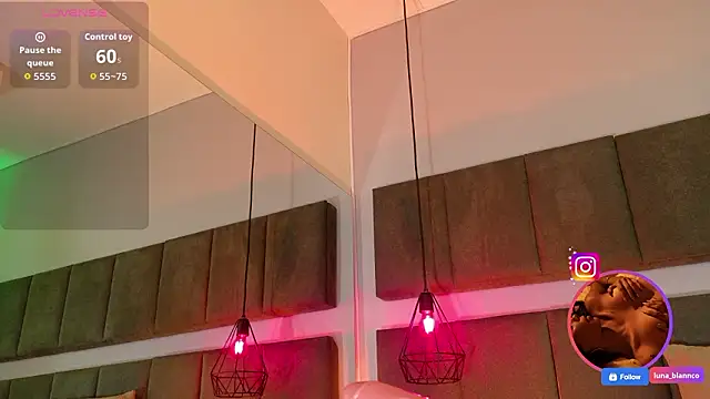 luna blannco online show from March 6, 2:01 pm