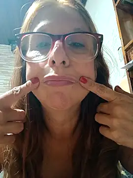 Snapshot of cari75 chatting on February 13, 6:35 am cari75 online show from February 13, 6:35 am