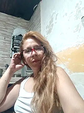 Snapshot of cari75 chatting on February 13, 7:47 pm cari75 online show from February 13, 7:47 pm