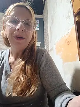 Snapshot of cari75 chatting on July 1, 8:20 pm cari75 online show from July 1, 8:20 pm