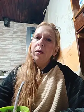 cari75 online show from May 21, 6:38 pm