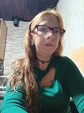 Snapshot of cari75 chatting on June 9, 7:04 pm cari75 online show from June 9, 7:04 pm