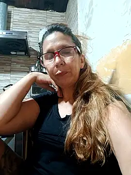 Snapshot of cari75 chatting on January 15, 6:44 pm cari75 online show from January 15, 6:44 pm