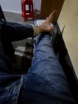 SHARIF12123 online show from March 2, 5:42 pm