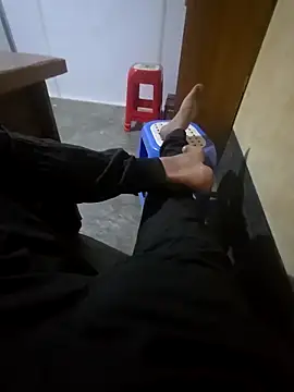 SHARIF12123 online show from April 8, 4:52 pm